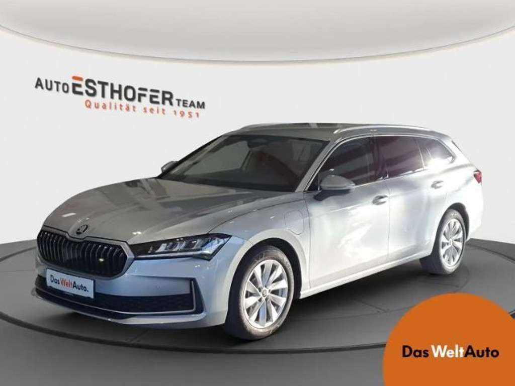 Skoda Superb 2025 Hybride Benzine