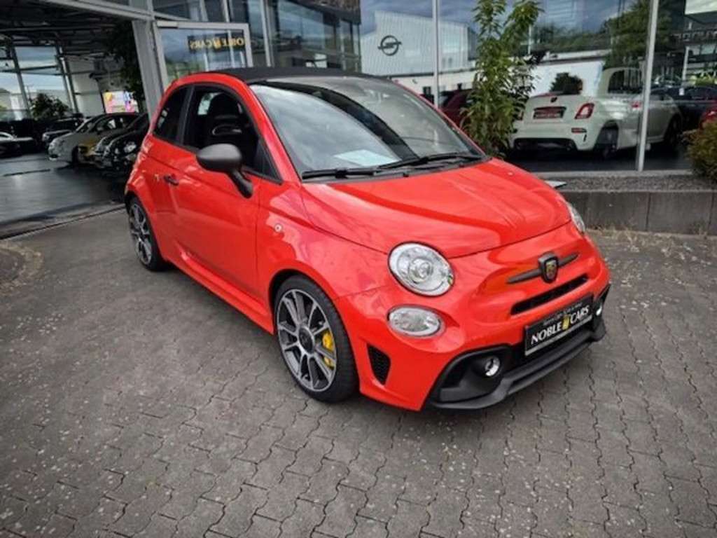 Abarth 695 2024 Benzine
