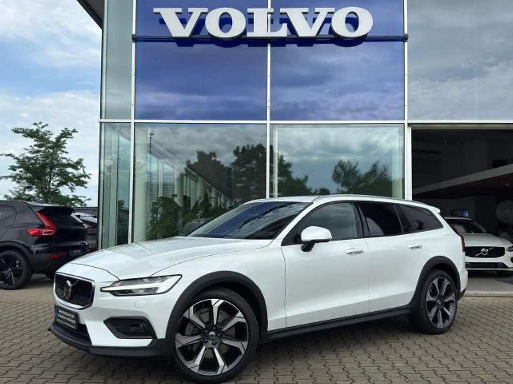 Volvo V60 Cross Country 2024 Benzine