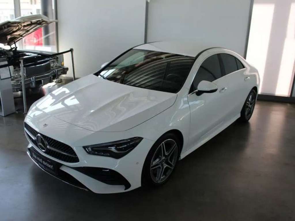 Mercedes-Benz CLA-Klasse 2024 Benzine