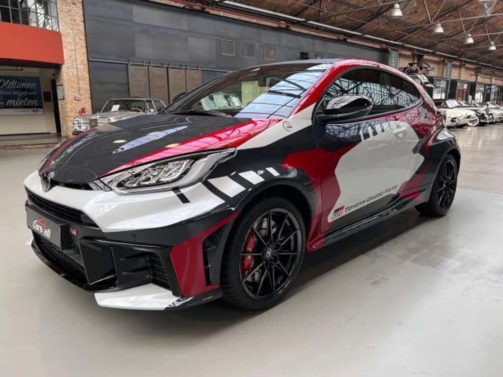 Toyota Yaris 2024 Benzine