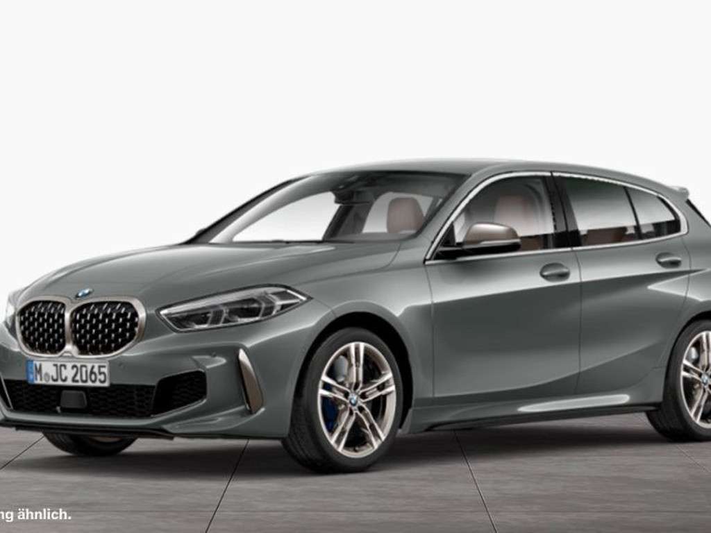 BMW M135i 2022 Benzine