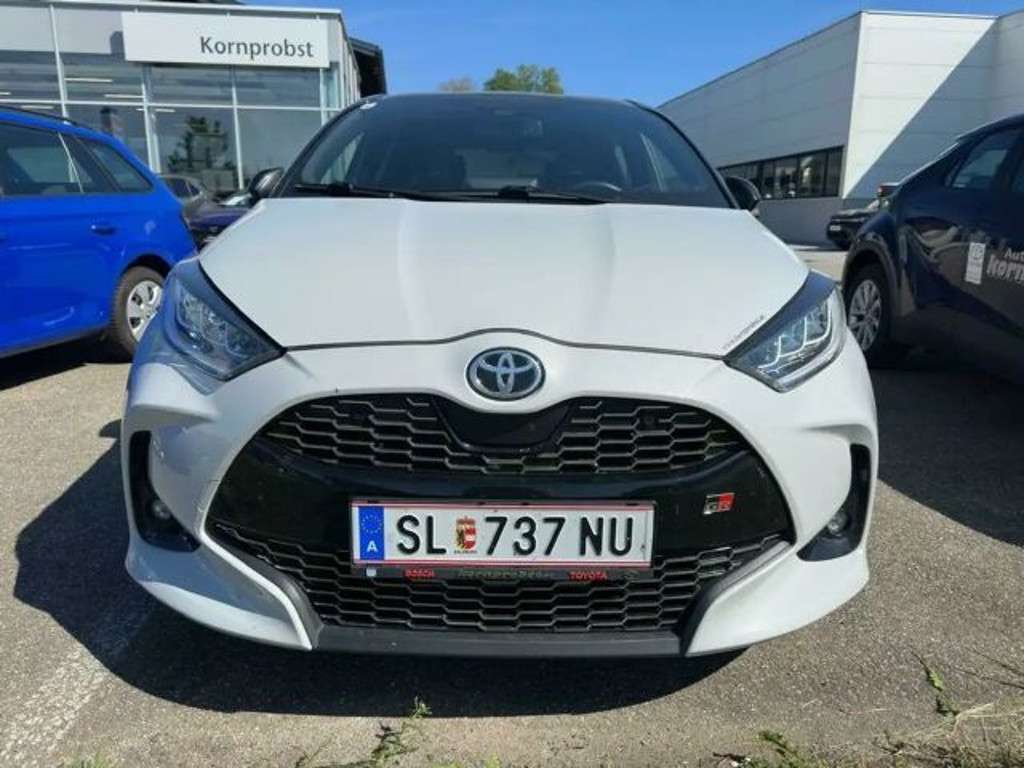 Toyota Yaris 2023 Benzine