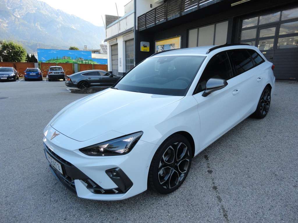 Cupra Leon 2025 Benzine