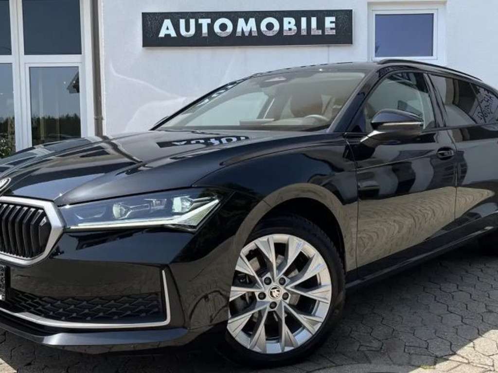 Skoda Superb 2024 Benzine