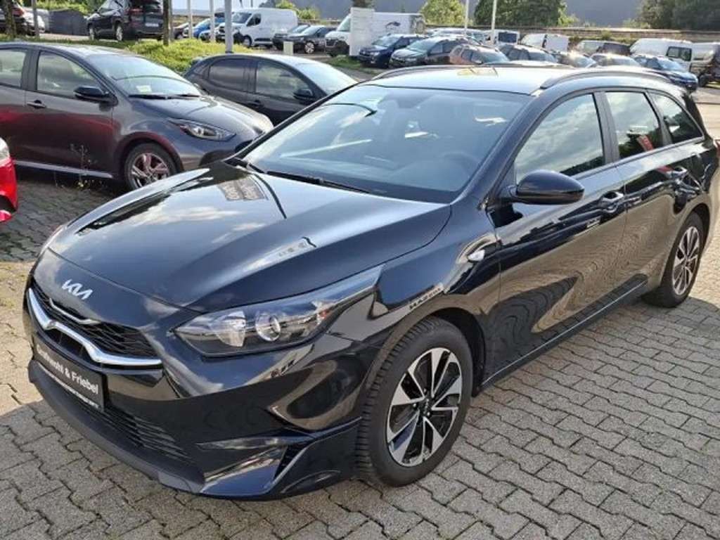 Kia Ceed 2024 Benzine