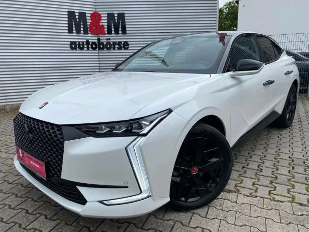 DS DS 4 2023 Benzine