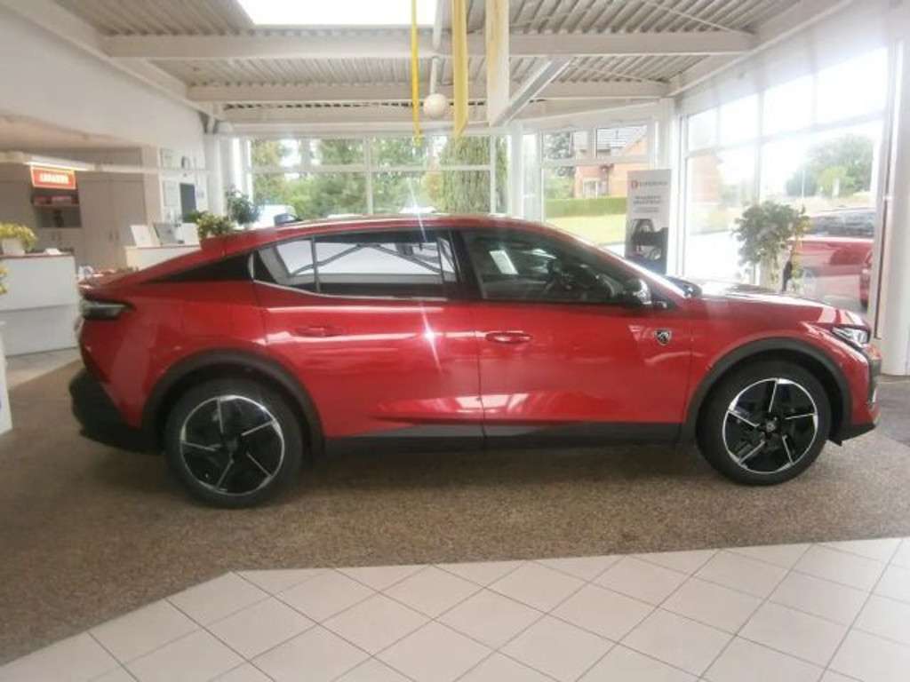 Peugeot 408 2024 Benzine