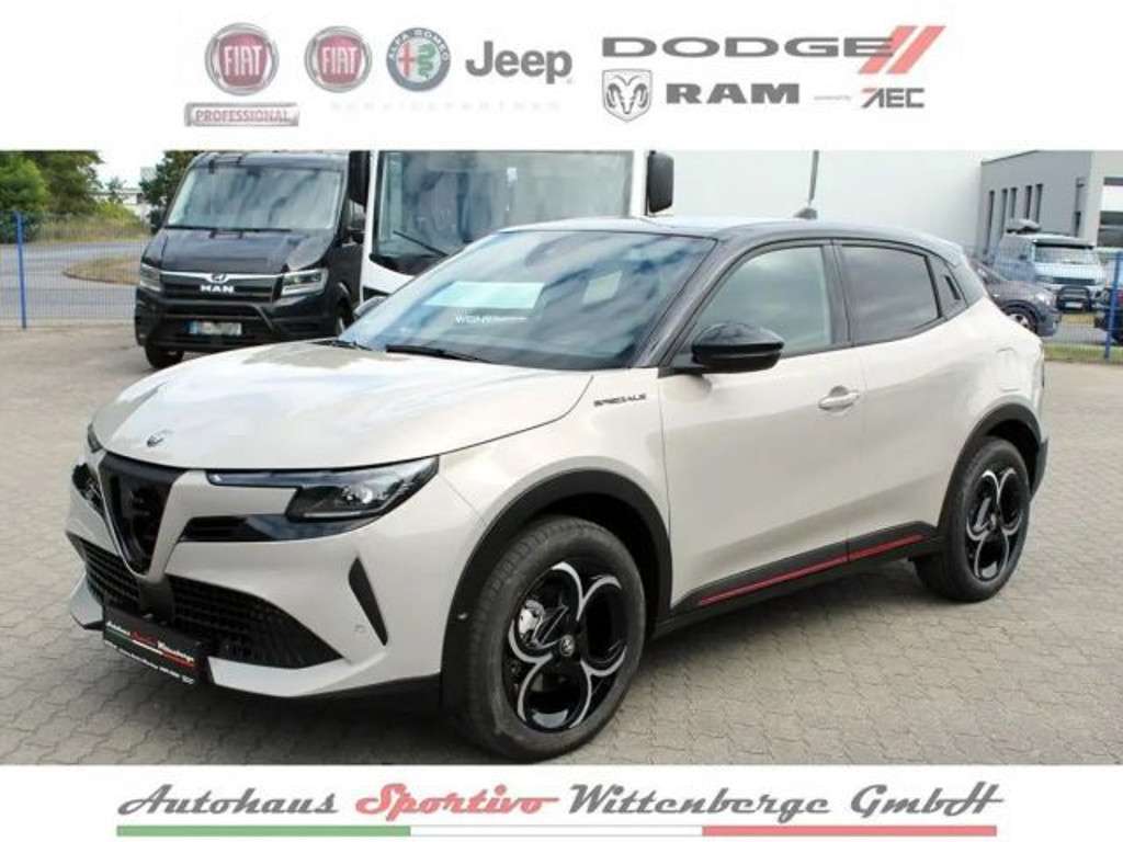 Alfa Romeo Junior 2025 Benzine