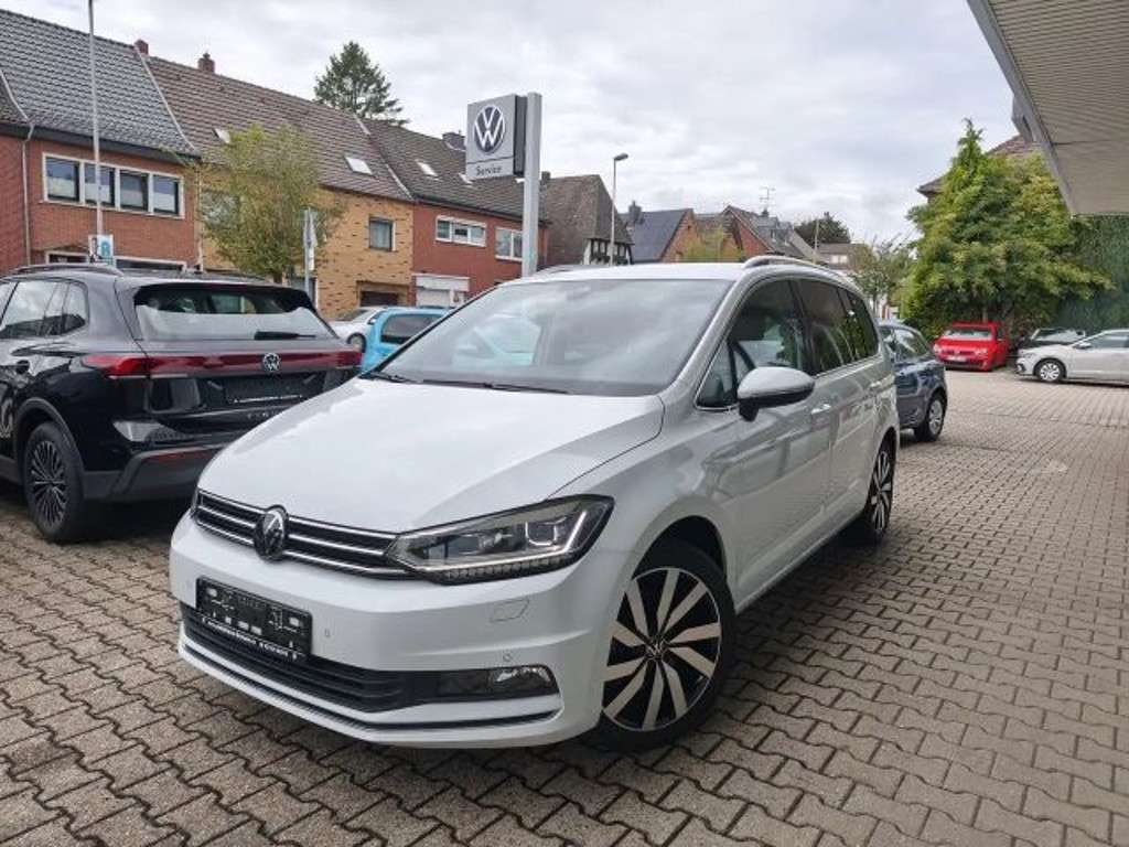Volkswagen Touran 2024 Benzine