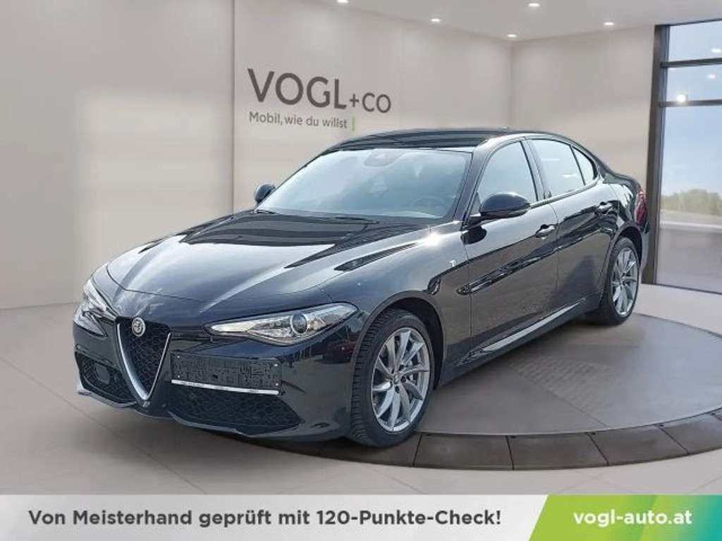 Alfa Romeo Giulia 2024 Benzine
