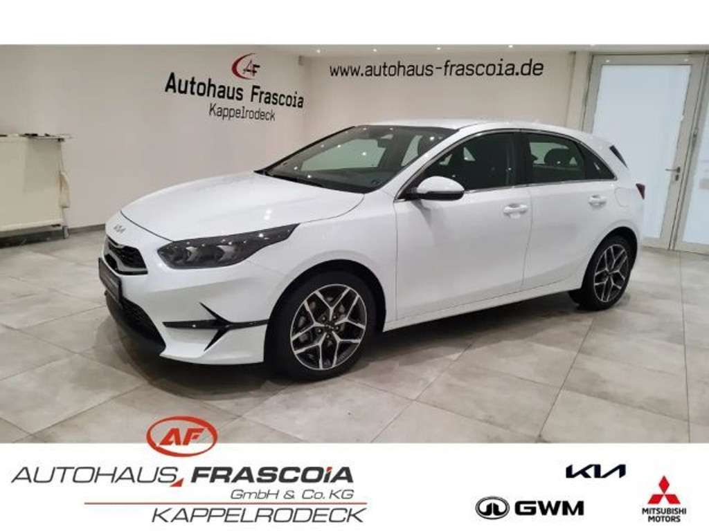 Kia Ceed 2024 Benzine