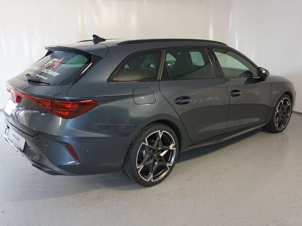 Cupra Leon 2025 Benzine