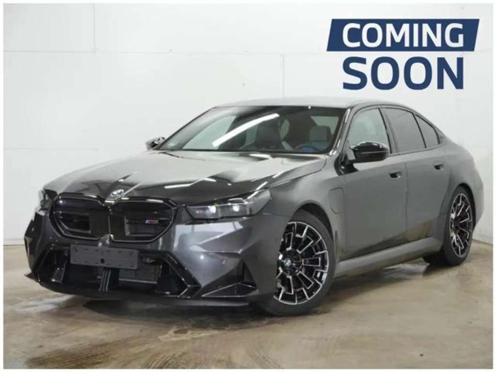 BMW M5 2024 Hybride Benzine