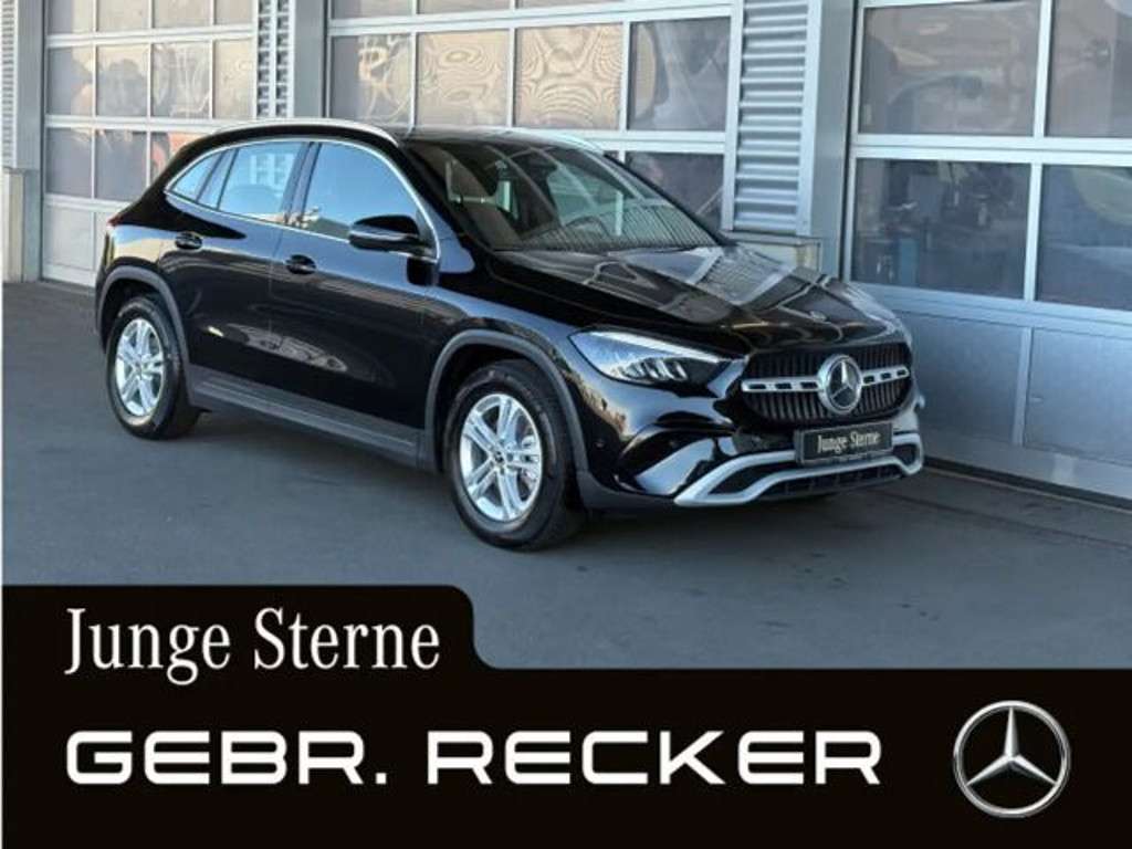 Mercedes-Benz GLA-Klasse 2024 Benzine