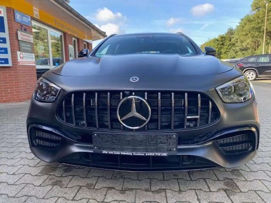 Mercedes-Benz E-Klasse 2023 Benzine