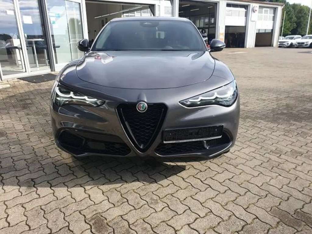 Alfa Romeo Stelvio 2024 Benzine