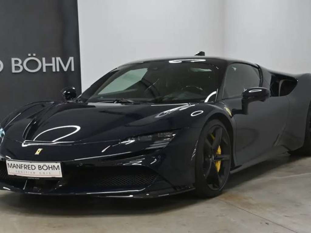 Ferrari SF90 2023 Hybride Benzine