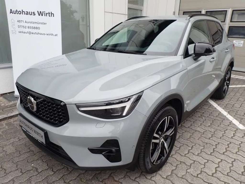 Volvo XC40 2025 Benzine
