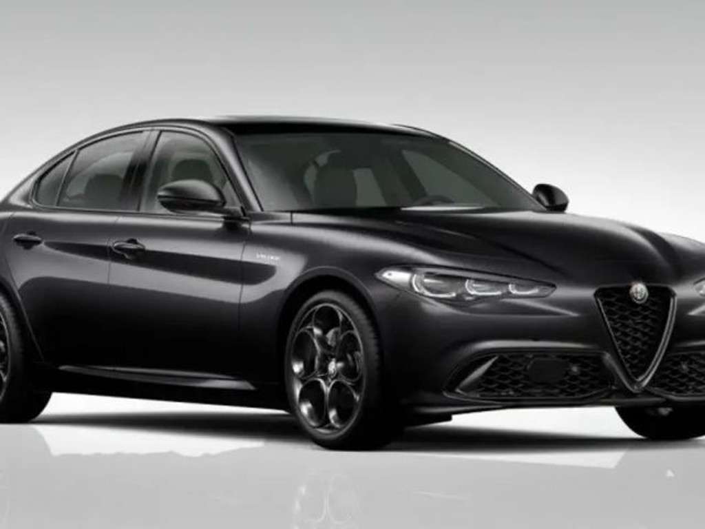 Alfa Romeo Giulia 2024 Benzine