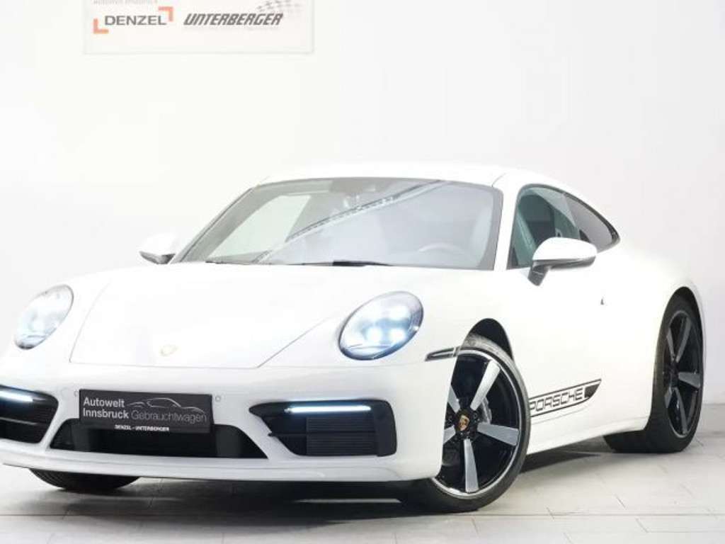Porsche 992 2022 Benzine