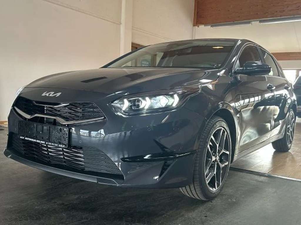 Kia Ceed 2025 Benzine
