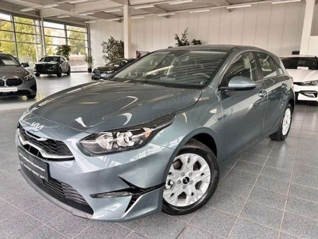 Kia Ceed 2025 Benzine