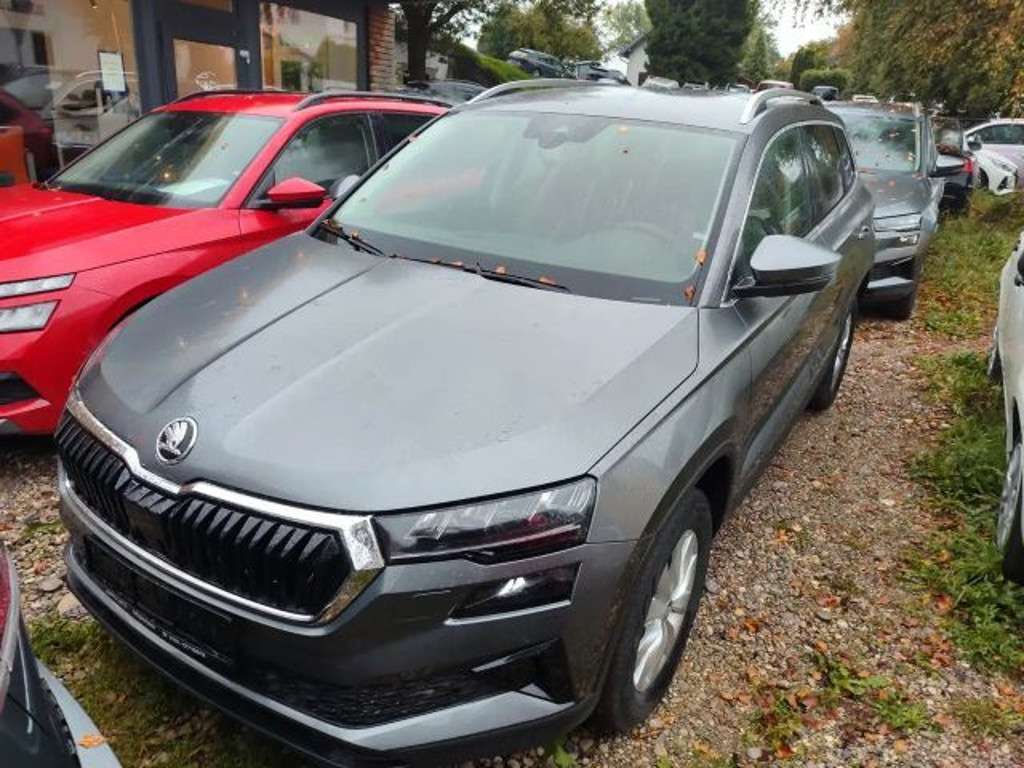 Skoda Karoq 2025 Benzine