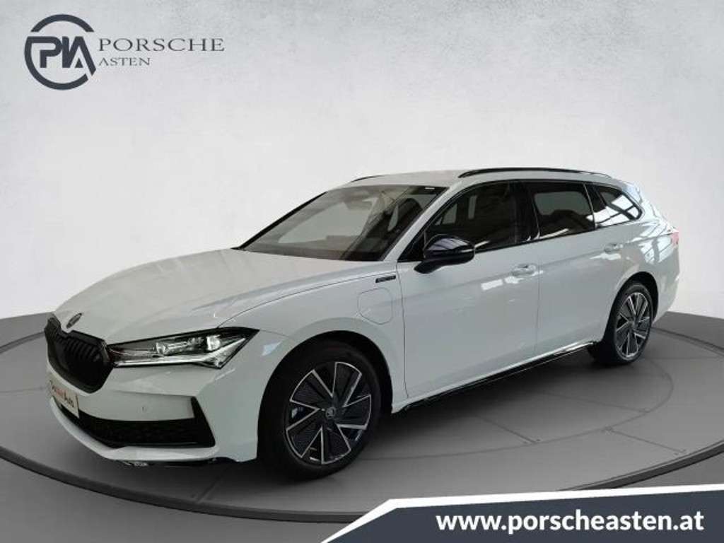Skoda Superb 2025 Hybride Benzine