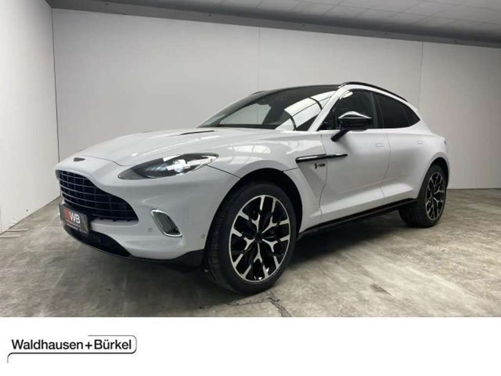 Aston Martin DBX 2021 Benzine