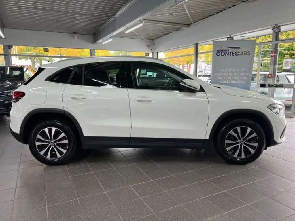 Mercedes-Benz GLA-Klasse 2022 Hybride Benzine