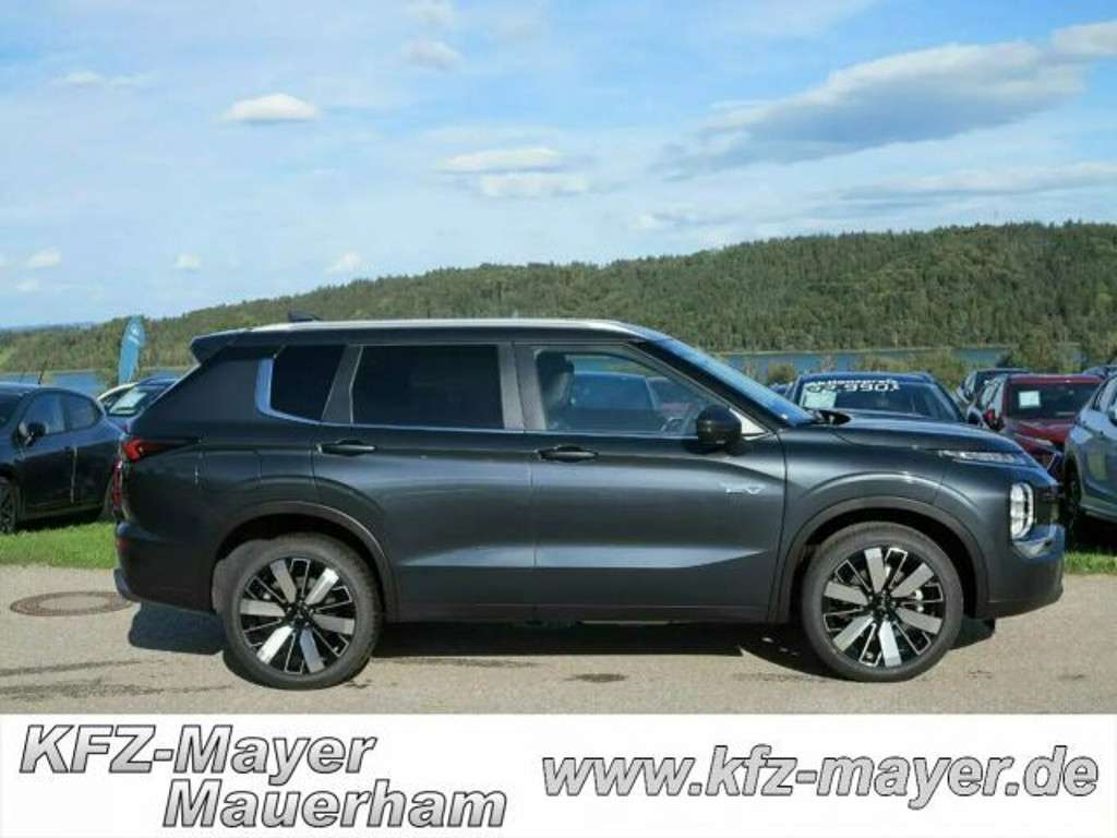 Mitsubishi Outlander 2025 Benzine