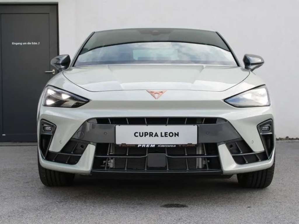 Cupra Leon 2025 Benzine