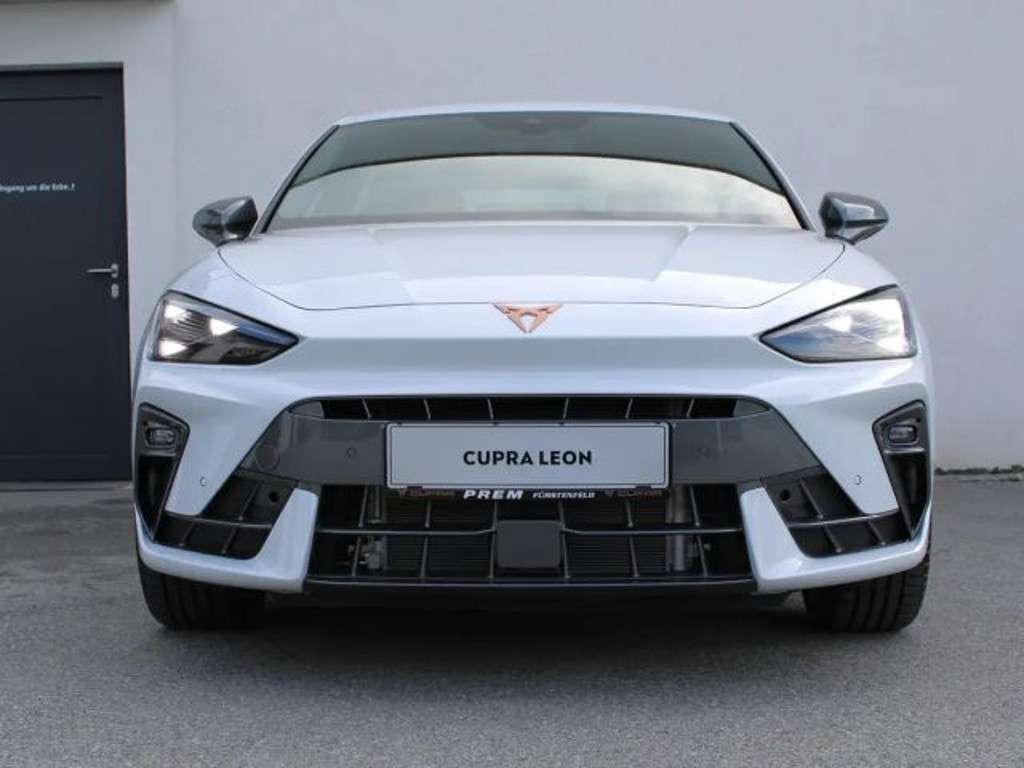 Cupra Leon 2025 Benzine