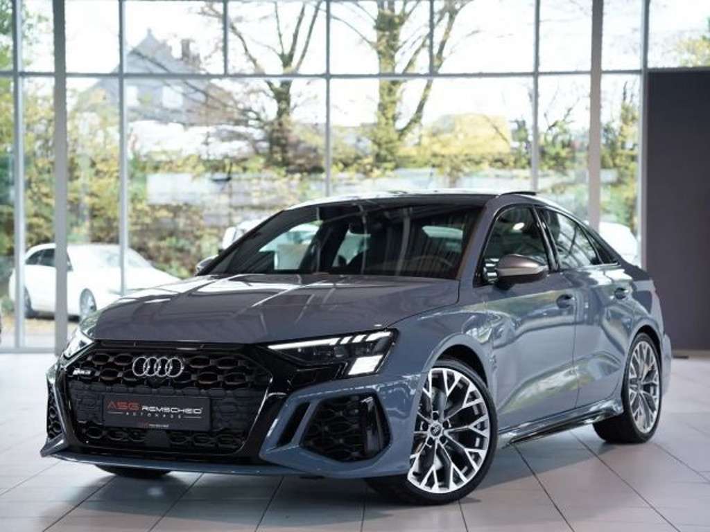 Audi RS3 2024 Benzine