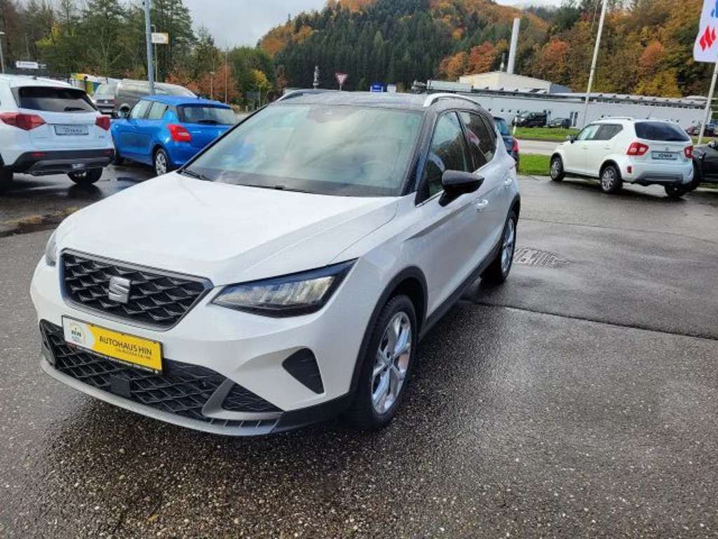 Seat Arona 2024 Benzine