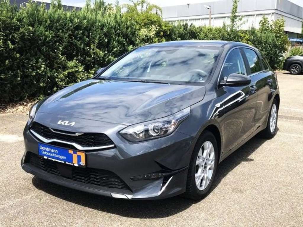 Kia Ceed 2024 Benzine