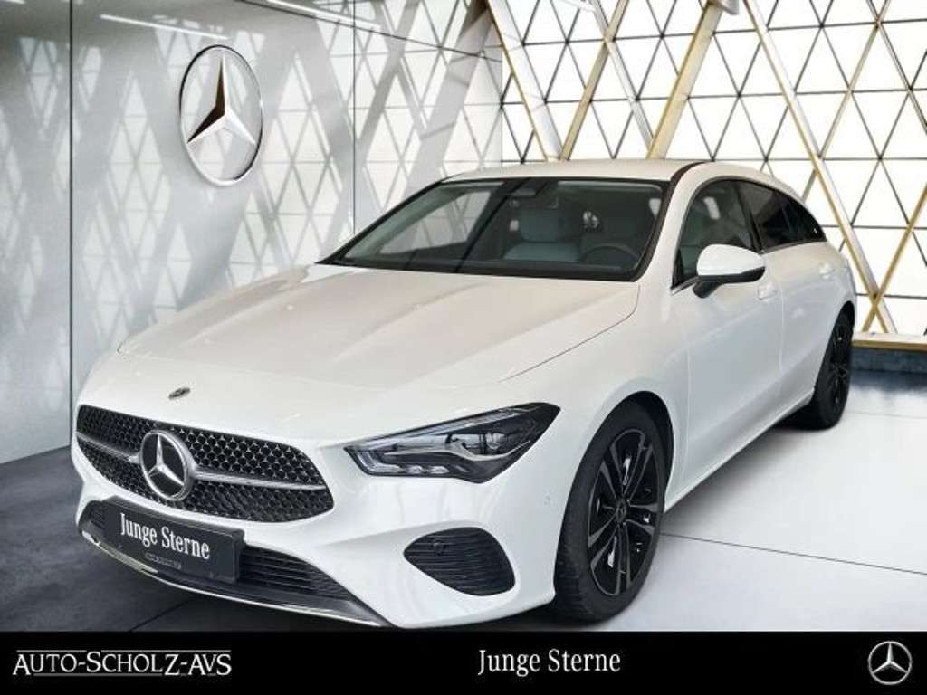 Mercedes-Benz CLA-Klasse 2024 Benzine