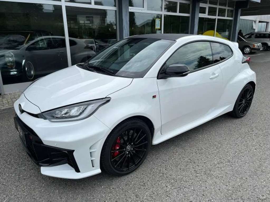 Toyota Yaris 2024 Benzine