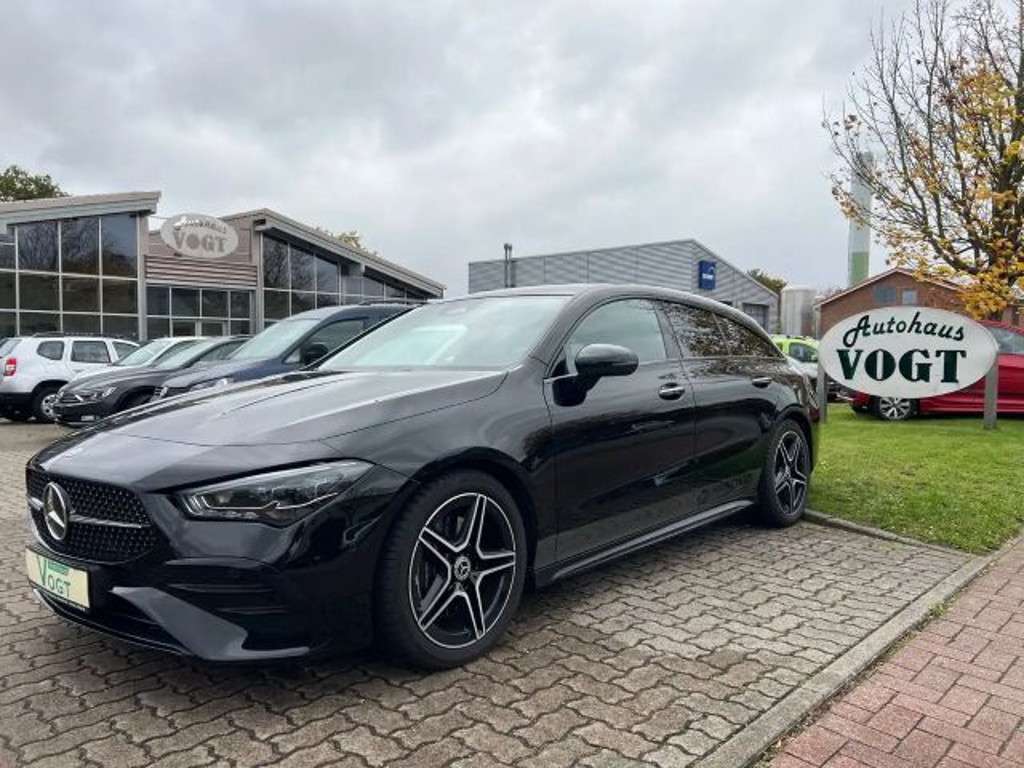 Mercedes-Benz CLA-Klasse 2023 Benzine
