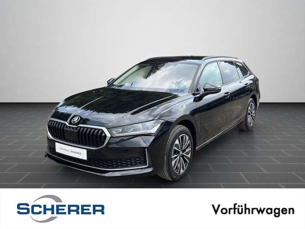 Skoda Superb 2025 Hybride Benzine