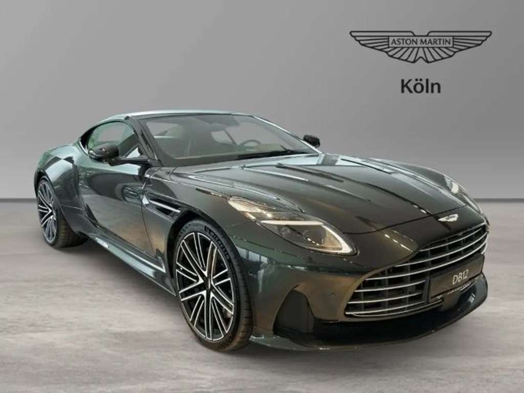 Aston Martin DB12 2024 Benzine