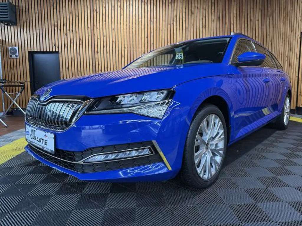 Skoda Superb 2022 Hybride Benzine