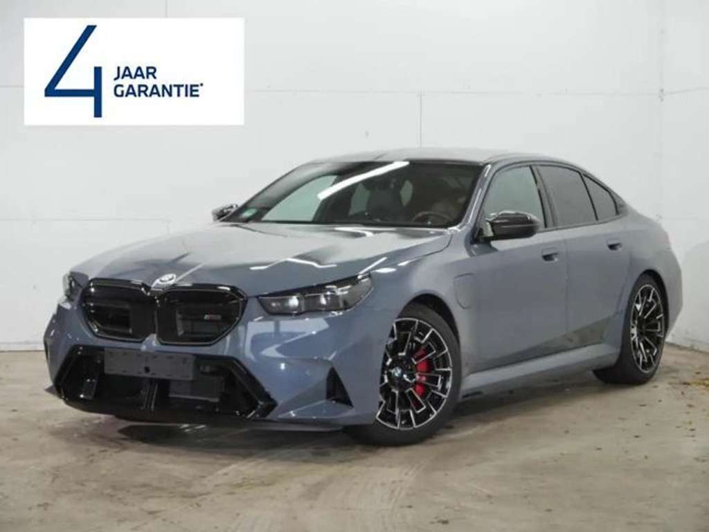 BMW M5 2024 Hybride Benzine