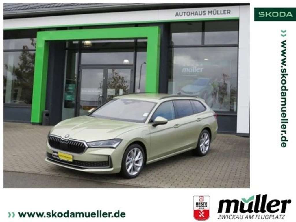 Skoda Superb 2024 Hybride Benzine