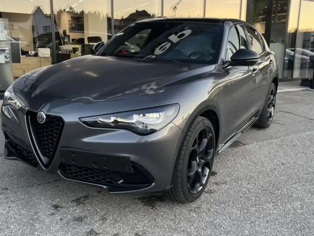 Alfa Romeo Stelvio 2023 Benzine