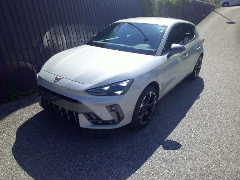 Cupra Leon 2025 Benzine