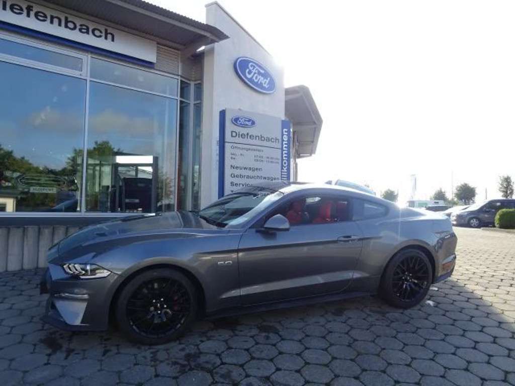 Ford Mustang 2022 Benzine
