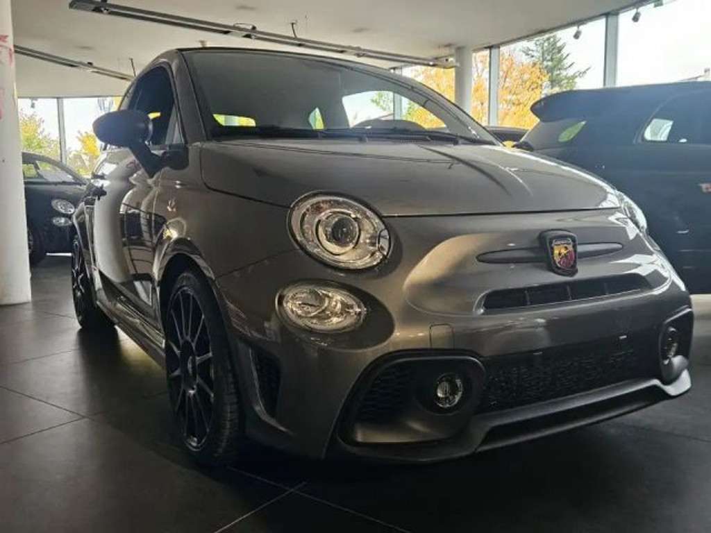 Abarth 695 2024 Benzine