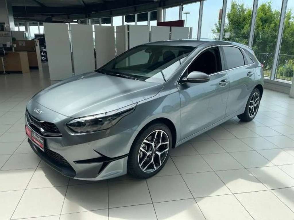 Kia Ceed 2025 Benzine